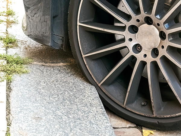 Key Signs of Wheel Damage
